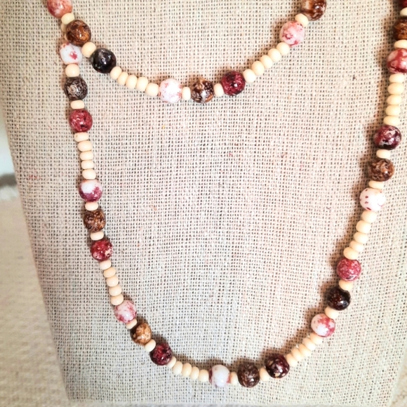 VINTAGE Glass bead NECKLACE  & EARRINGS - Picture 3 of 7